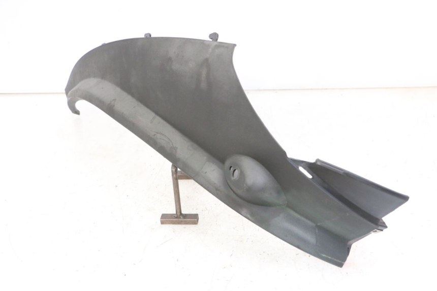 photo de BAJO CARENADO TRASERO IZQUIERDA PIAGGIO MP3 LT 300 (2010 - 2016)