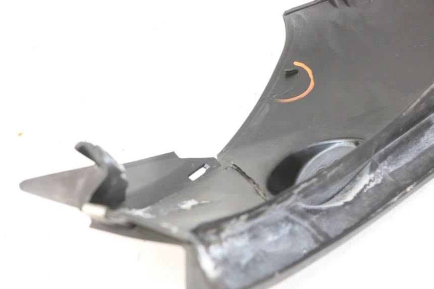 photo de BAJO CARENADO TRASERO IZQUIERDA PIAGGIO MP3 LT 300 (2010 - 2016) - Detalle de la pieza