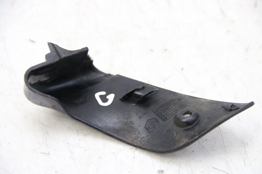 photo de BAJO DE CARRO TRASERO IZQUIERDO PIAGGIO VESPA GRANTURISMO 125 (2003 - 2007)