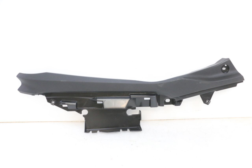 photo de BAJO CARENADO TRASERO IZQUIERDA YAMAHA TRICITY 300 (2020 - 2024) - Vista principal