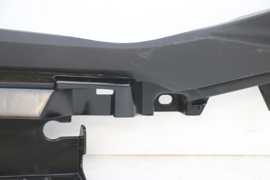 photo de BAJO CARENADO TRASERO IZQUIERDA YAMAHA TRICITY 300 (2020 - 2024) - Recambio usado revisado