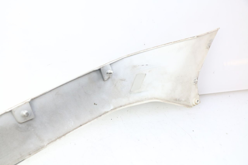 photo de BAJO DE CARRO TRASERO IZQUIERDO PIAGGIO VESPA GTS IGET ABS 125 (2017 - 2023)