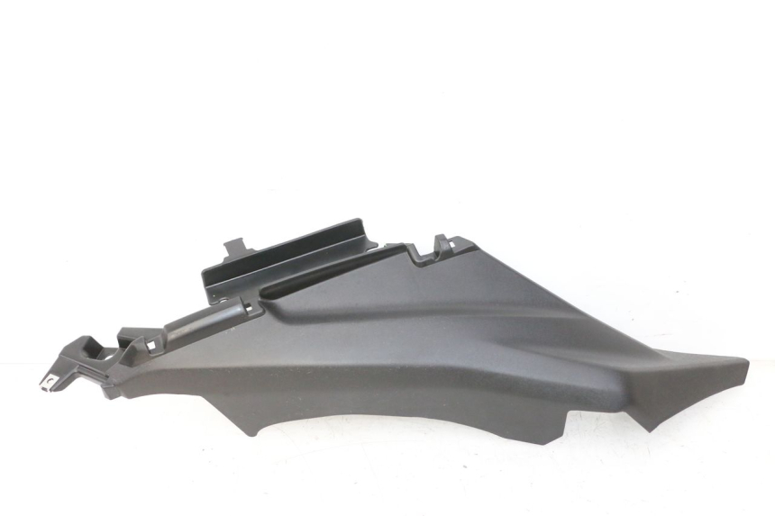 photo de BAJO CARENADO TRASERO IZQUIERDA YAMAHA XMAX X-MAX 125 (2021 - 2025)