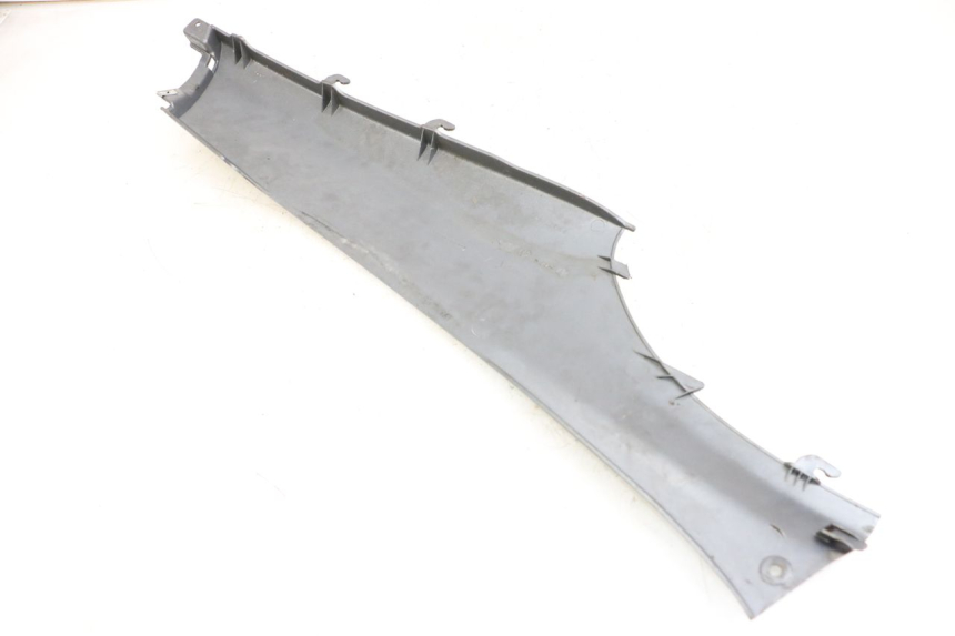 photo de BAJO DE CARRO TRASERO IZQUIERDO PIAGGIO X9 125 (2000 - 2003)