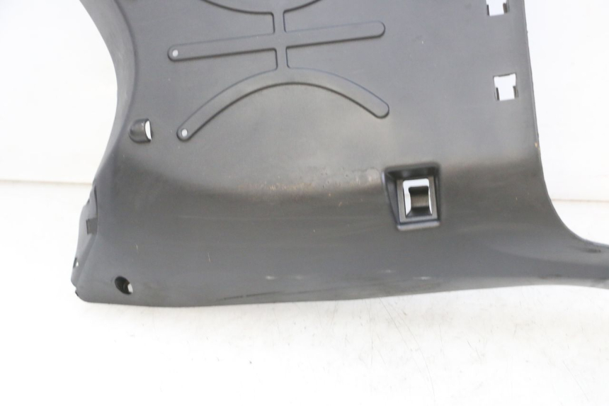 photo de BAJO DEL CHASIS SYM CROX 4T 50 (2016 - 2023) - Enfoque en la estructura