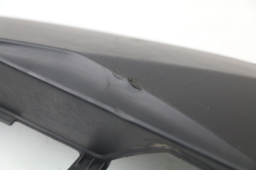 photo de BAJO CARENADO DERECHA BMW C SPORT 650 (2015 - 2021)