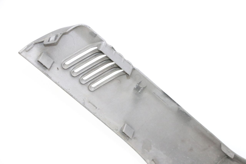 photo de BAJO CARENADO DERECHA SUZUKI BURGMAN 650 (2013 - 2020)