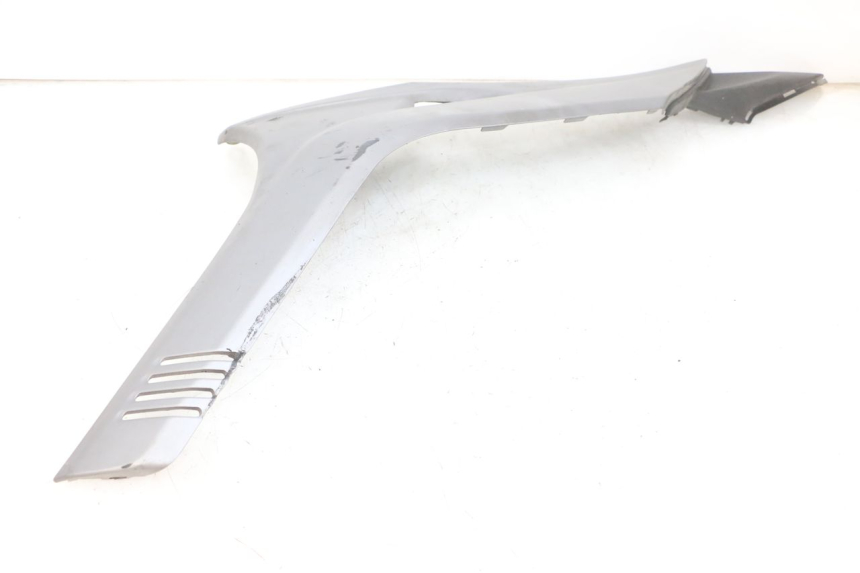 photo de BAJO CARENADO DERECHA SUZUKI BURGMAN 650 (2013 - 2020)