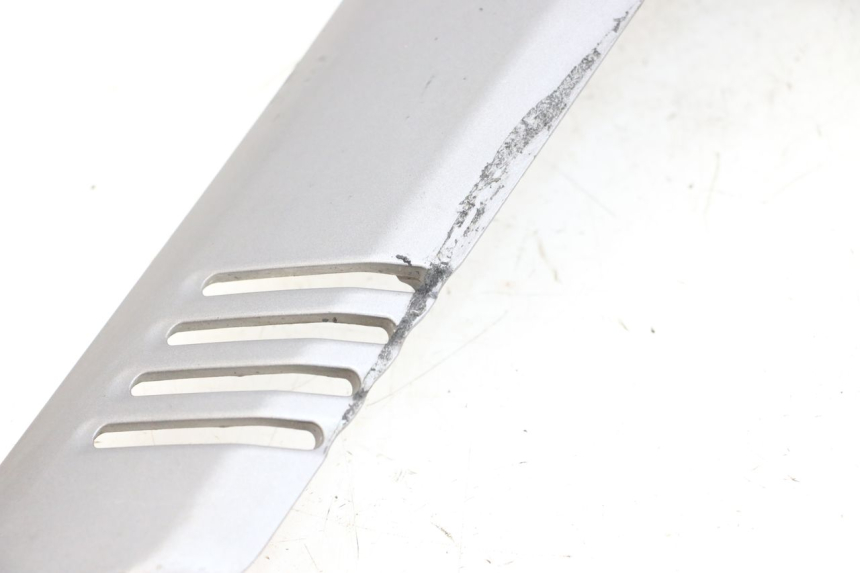 photo de BAJO CARENADO DERECHA SUZUKI BURGMAN 650 (2013 - 2020)