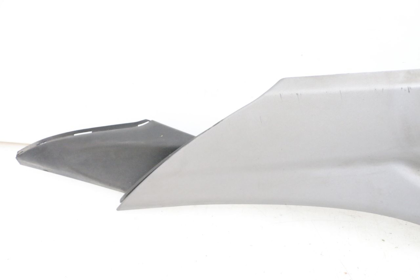 photo de BAJO CARENADO DERECHA SUZUKI BURGMAN 650 (2013 - 2020)