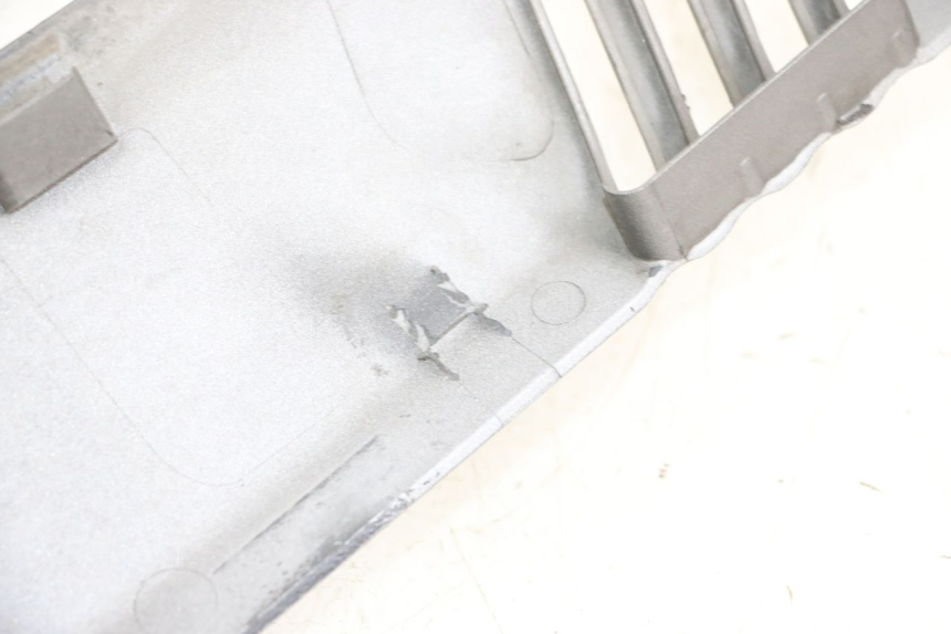 photo de BAJO CARENADO DERECHA SUZUKI BURGMAN 650 (2013 - 2020)