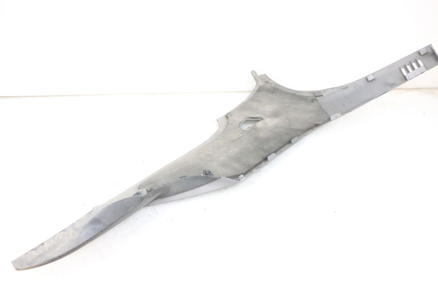 photo de BAJO CARENADO DERECHA SUZUKI BURGMAN 650 (2013 - 2020)