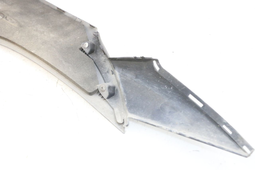 photo de BAJO CARENADO DERECHA SUZUKI BURGMAN 650 (2013 - 2020)