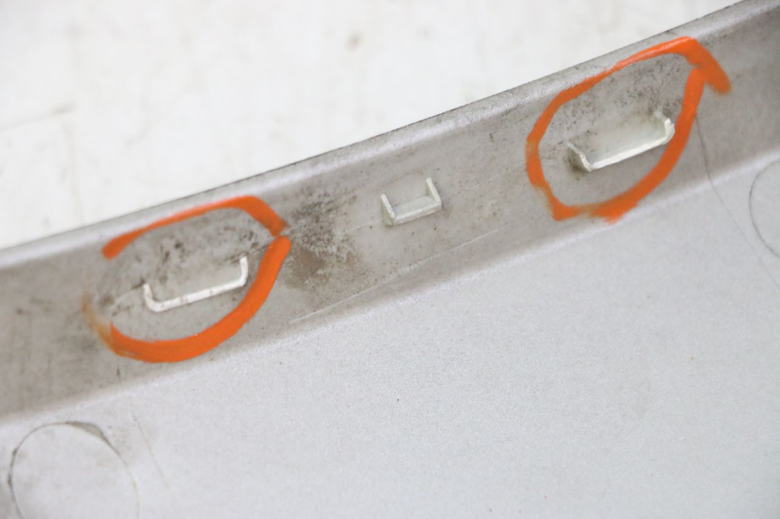 photo de FALDóN LATERAL DERECHO PEUGEOT CITYSTAR 50 (2013 - 2017)