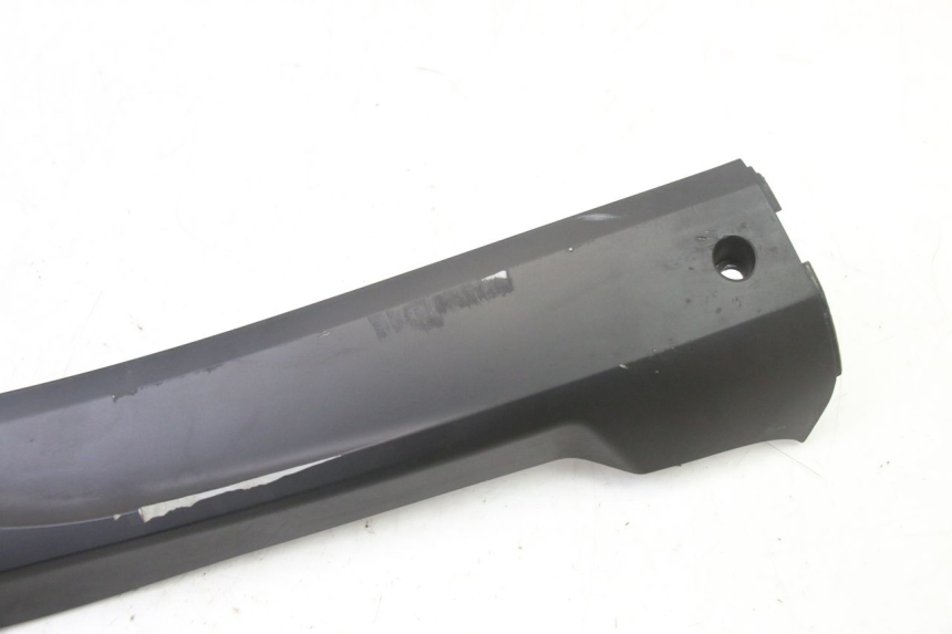 photo de BAJO CARENADO DERECHA SYM FIDDLE 3 III 50 (2014 - 2020)