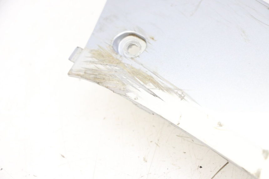 photo de BAJO CARENADO DERECHA MBK FLAME X 125 (2007 - 2016) - Zoom sobre los componentes