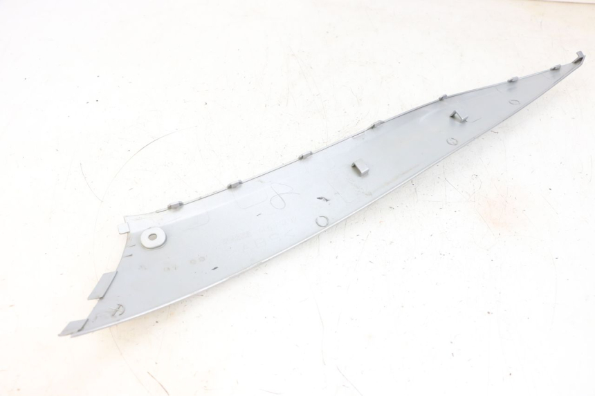 photo de BAJO CARENADO DERECHA MBK FLAME X 125 (2007 - 2016) - Primer plano técnico