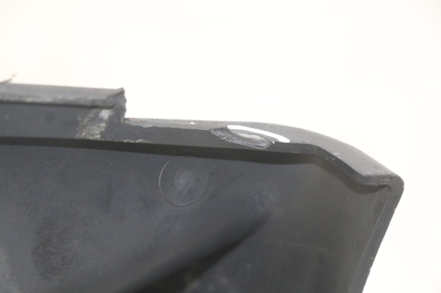 photo de FALDóN LATERAL DERECHO PIAGGIO FLY 4T 50 (2013 - 2017)
