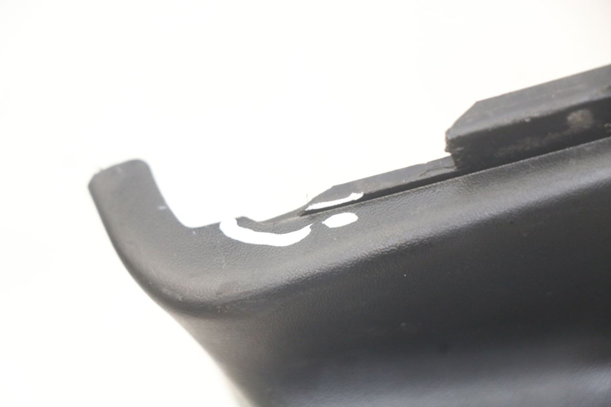 photo de FALDóN LATERAL DERECHO PIAGGIO FLY 4T 50 (2013 - 2017)