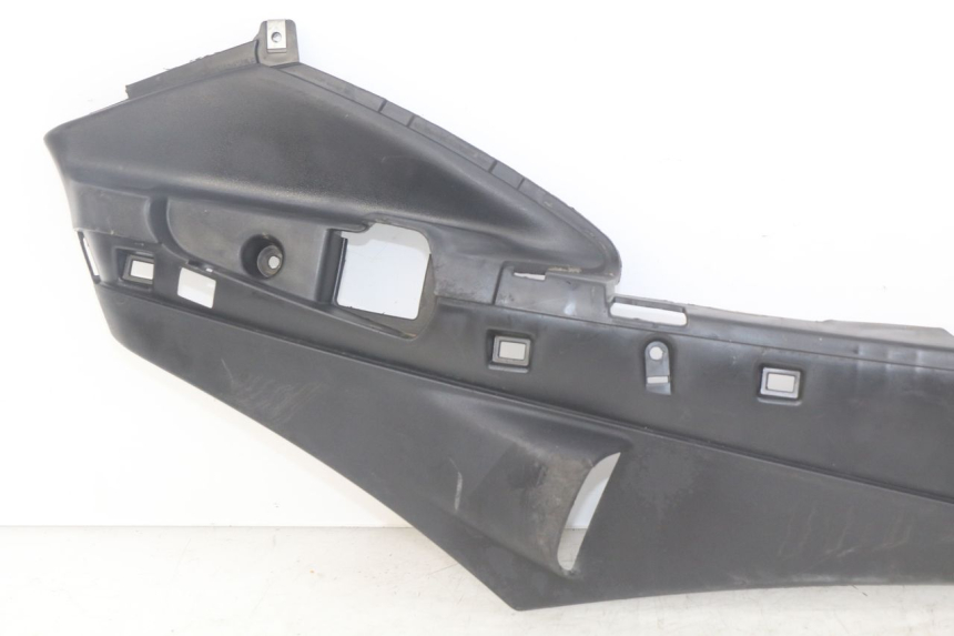 photo de FALDóN LATERAL DERECHO PIAGGIO FLY 4T 50 (2013 - 2017)