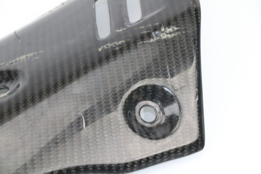 photo de BAJO CARENADO DERECHA SUZUKI GSR 600 (2005 - 2012)