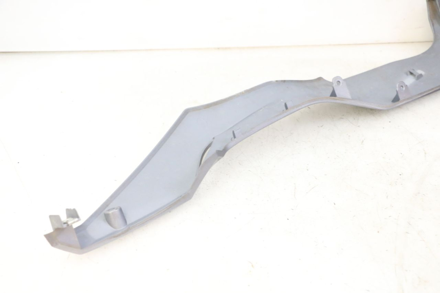 photo de BAJO CARENADO DERECHA SYM JOYMAX 125 (2010 - 2017)