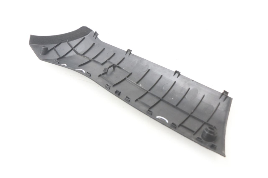 photo de FALDóN LATERAL DERECHO PEUGEOT KISBEE 2T 50 (2010 - 2017)