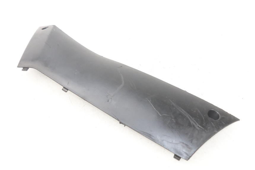 photo de FALDóN LATERAL DERECHO PEUGEOT KISBEE 4T 50 (2010 - 2017)