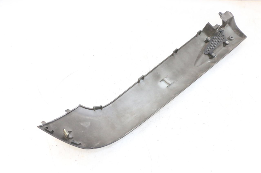 photo de FALDóN LATERAL DERECHO KYMCO LIKE 125 (2009 - 2016) - Otra perspectiva