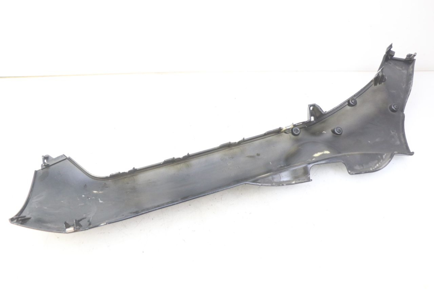 photo de FALDóN LATERAL DERECHO PIAGGIO MP3 125 (2006 - 2014)