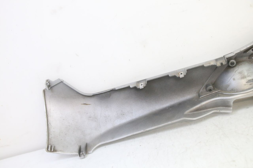 photo de FALDóN LATERAL DERECHO PIAGGIO MP3 500 (2014 - 2016)
