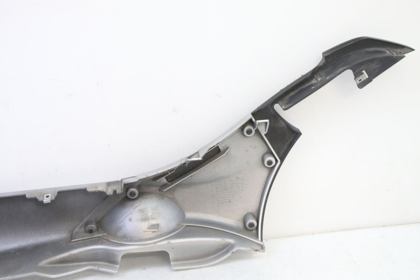 photo de FALDóN LATERAL DERECHO PIAGGIO MP3 500 (2014 - 2016)