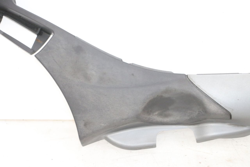 photo de BAJO CARENADO DERECHA PIAGGIO MP3 500 (2016 - 2018) - Otra vista del artículo