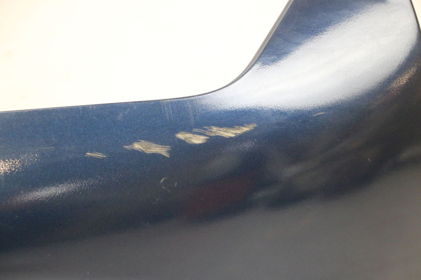 photo de BAJO CARENADO DERECHA PIAGGIO MP3 RL 250 (2007 - 2010) - Zoom sobre los componentes