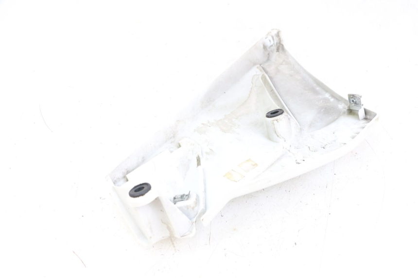 photo de BAJO CARENADO DERECHA MOTO GUZZI NORGE 8V GT 1200 (2011 - 2016)