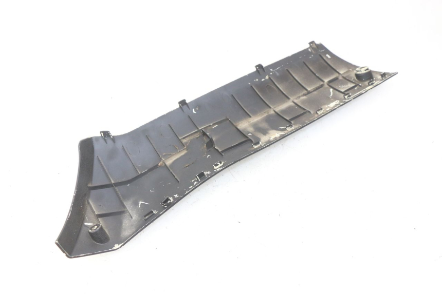photo de FALDóN LATERAL DERECHO PEUGEOT KISBEE 4T 50 (2010 - 2017)