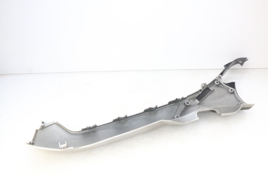 photo de FALDóN LATERAL DERECHO PIAGGIO MP3 500 (2014 - 2016)