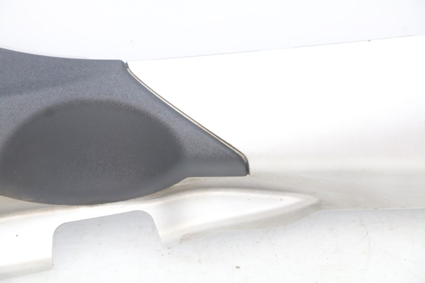 photo de FALDóN LATERAL DERECHO PIAGGIO MP3 500 (2014 - 2016)