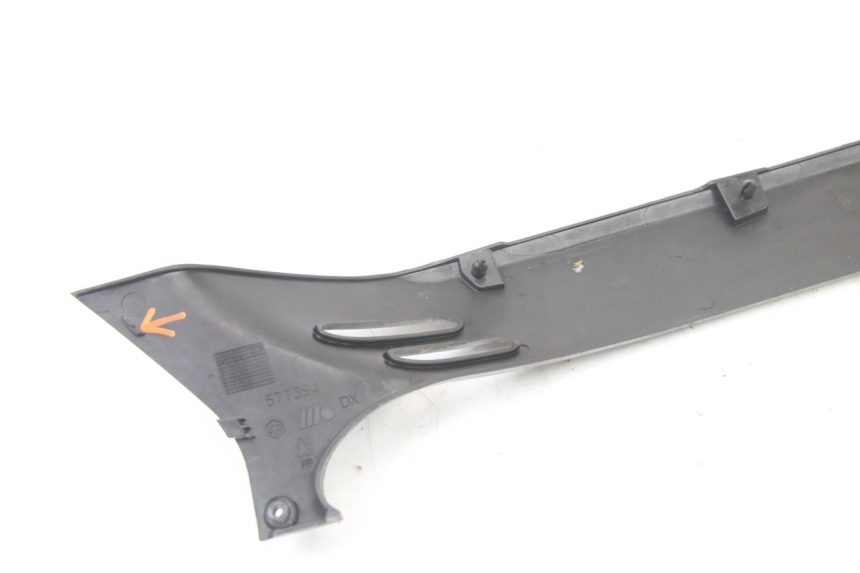 photo de BAJO CARENADO DERECHA PIAGGIO VESPA GRANTURISMO 125 (2003 - 2007)
