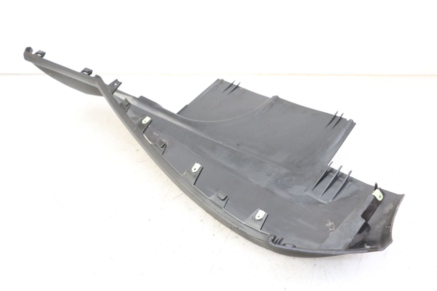photo de BAJO CARENADO DERECHA PEUGEOT SATELIS 125 (2013 - 2018)