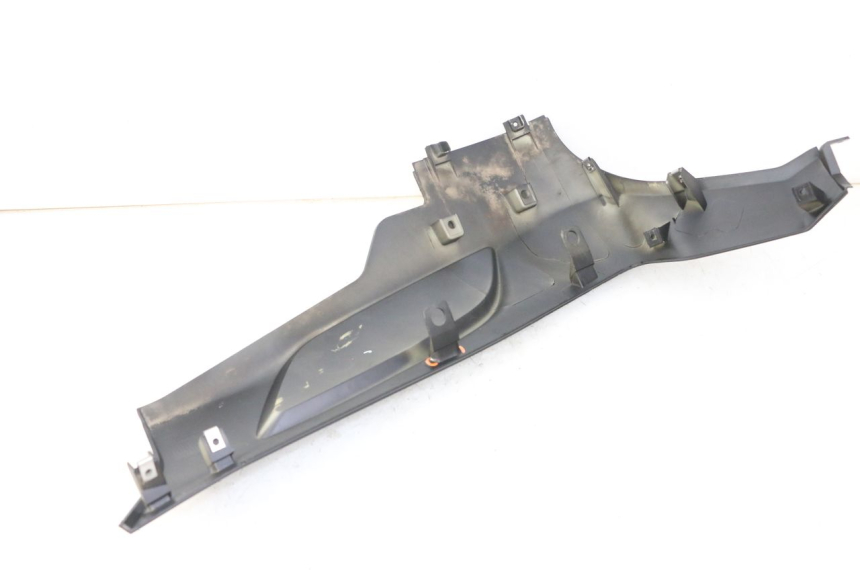 photo de FALDóN LATERAL DERECHO APRILIA SXR 50 (2021 - 2023)