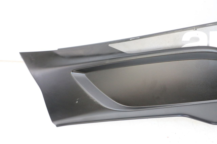 photo de FALDóN LATERAL DERECHO APRILIA SXR 50 (2021 - 2023)