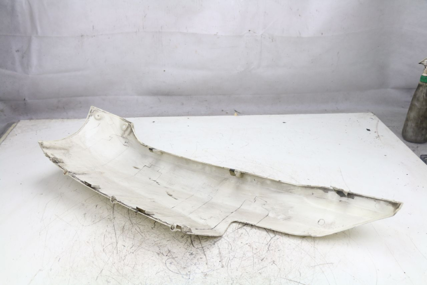 photo de BAJO CARENADO DERECHA PEUGEOT VIVACITY 125 (2010 - 2017)