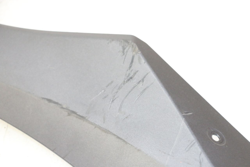 photo de BAJO CARENADO DERECHA YAMAHA XMAX X-MAX 125 (2021 - 2025)