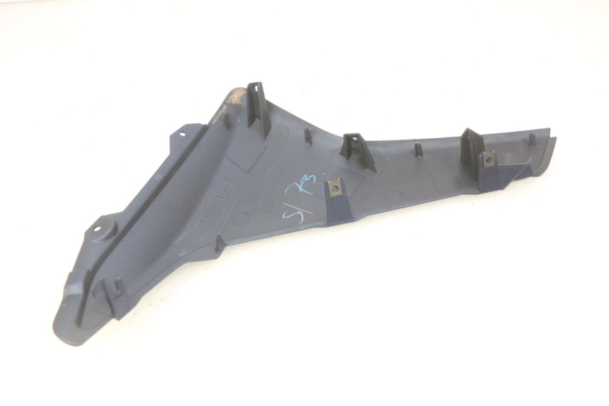 photo de FALDóN LATERAL DERECHO YAMAHA N-MAX NMAX 125 (2017 - 2020)