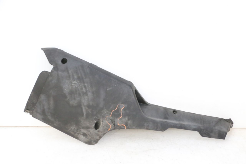 photo de BAJO CARENADO IZQUIERDA QUADRO 4 4D 350 (2015 - 2018)