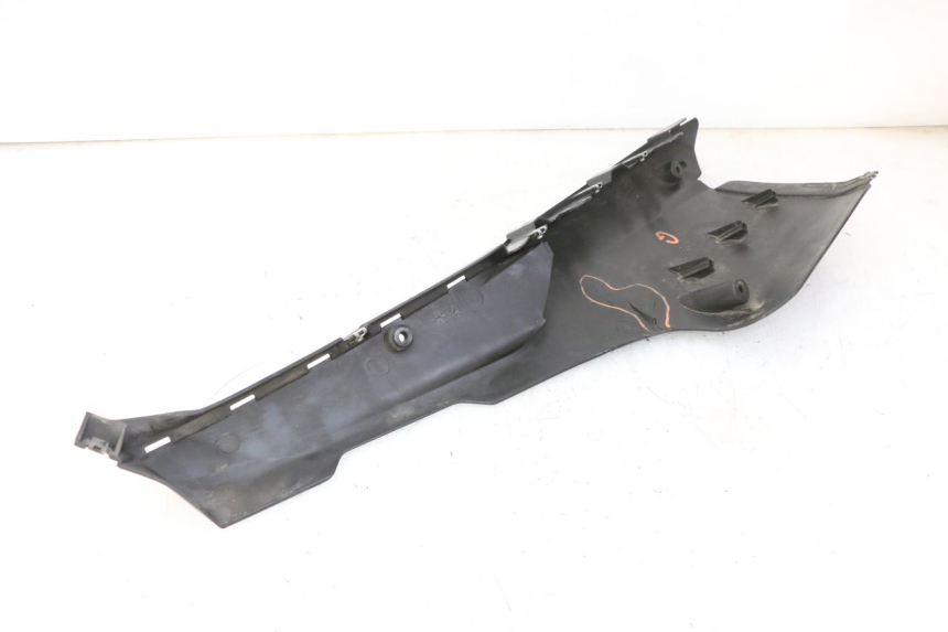 photo de BAJO CARENADO IZQUIERDA QUADRO 4 4D 350 (2015 - 2018)