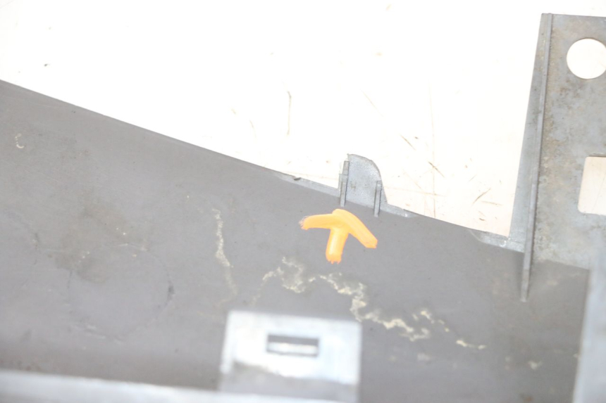 photo de BAJO CARENADO IZQUIERDA SUZUKI BURGMAN 125 (2007 - 2014)