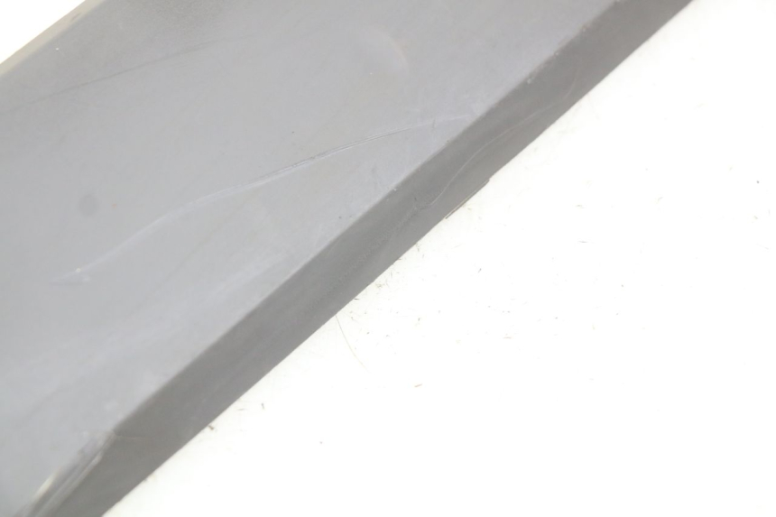 photo de BAJO DE CAJA IZQUIERDA SUZUKI CP 80 (1985 - 1996)