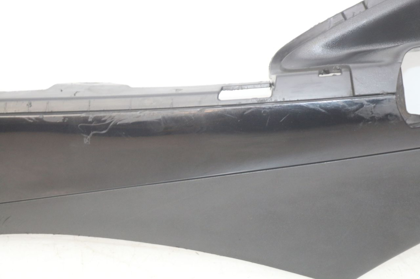 photo de BAJO DE CAJA IZQUIERDA PIAGGIO FLY 4T 50 (2013 - 2017)